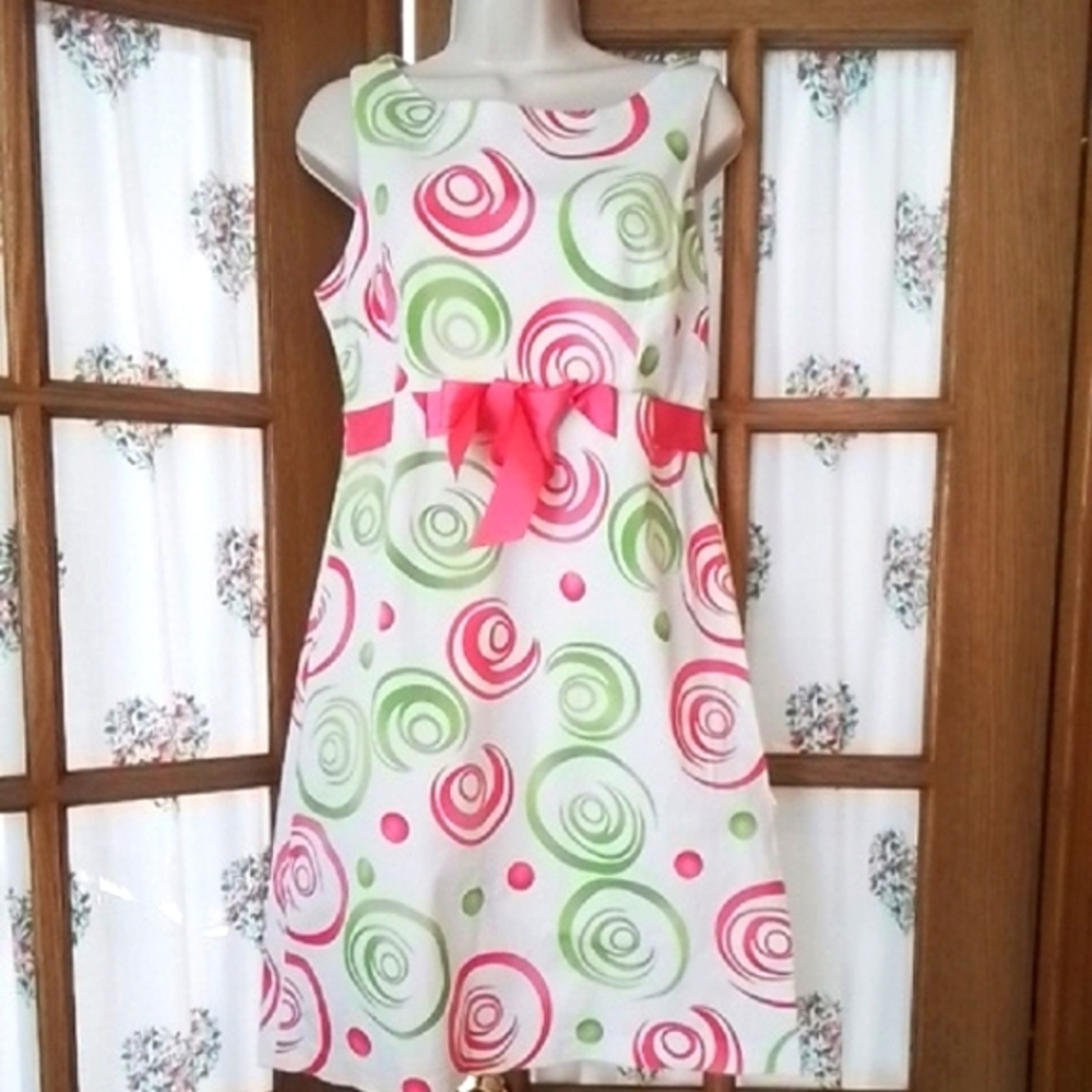 Jessica Howard Swirl Pattern Sheath Dress - Pink and Green, Sleeveless, Size 10